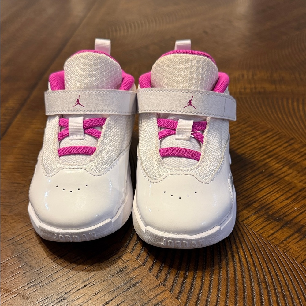 Jordan Kids' Sneakers in White and Pink size 8C